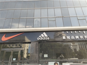 回民区中山西路碧海云天底店好位置直租